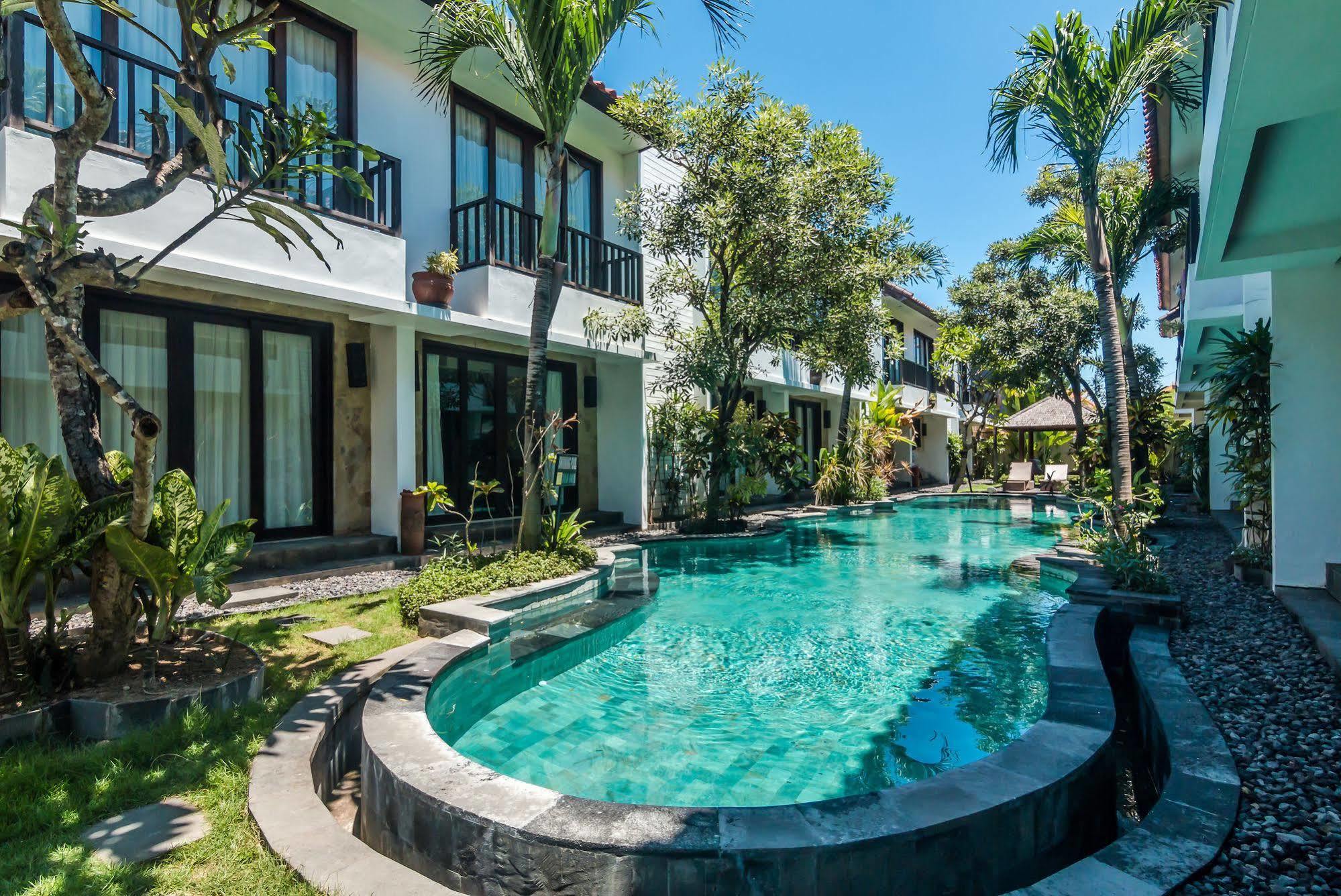 Zen Rooms Dewi Ratih Seminyak Kuta Lombok Exterior foto